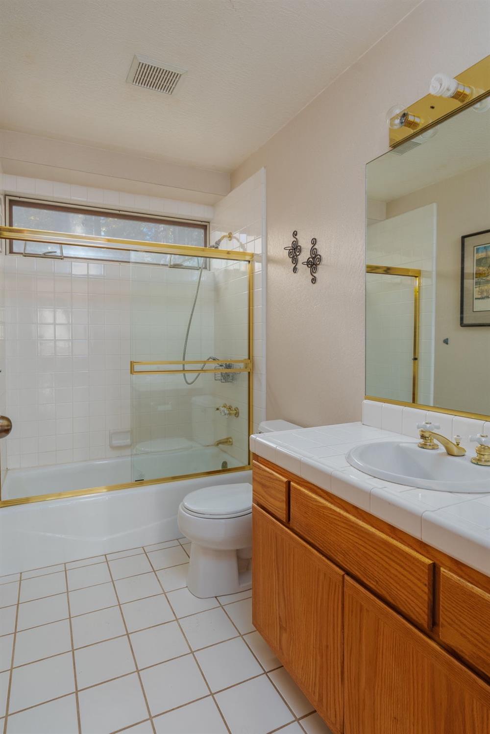 1809 Kit Carson Circle