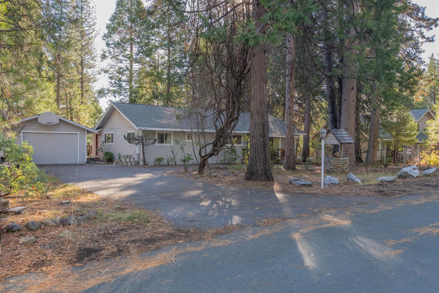 3740 Fairway Drive