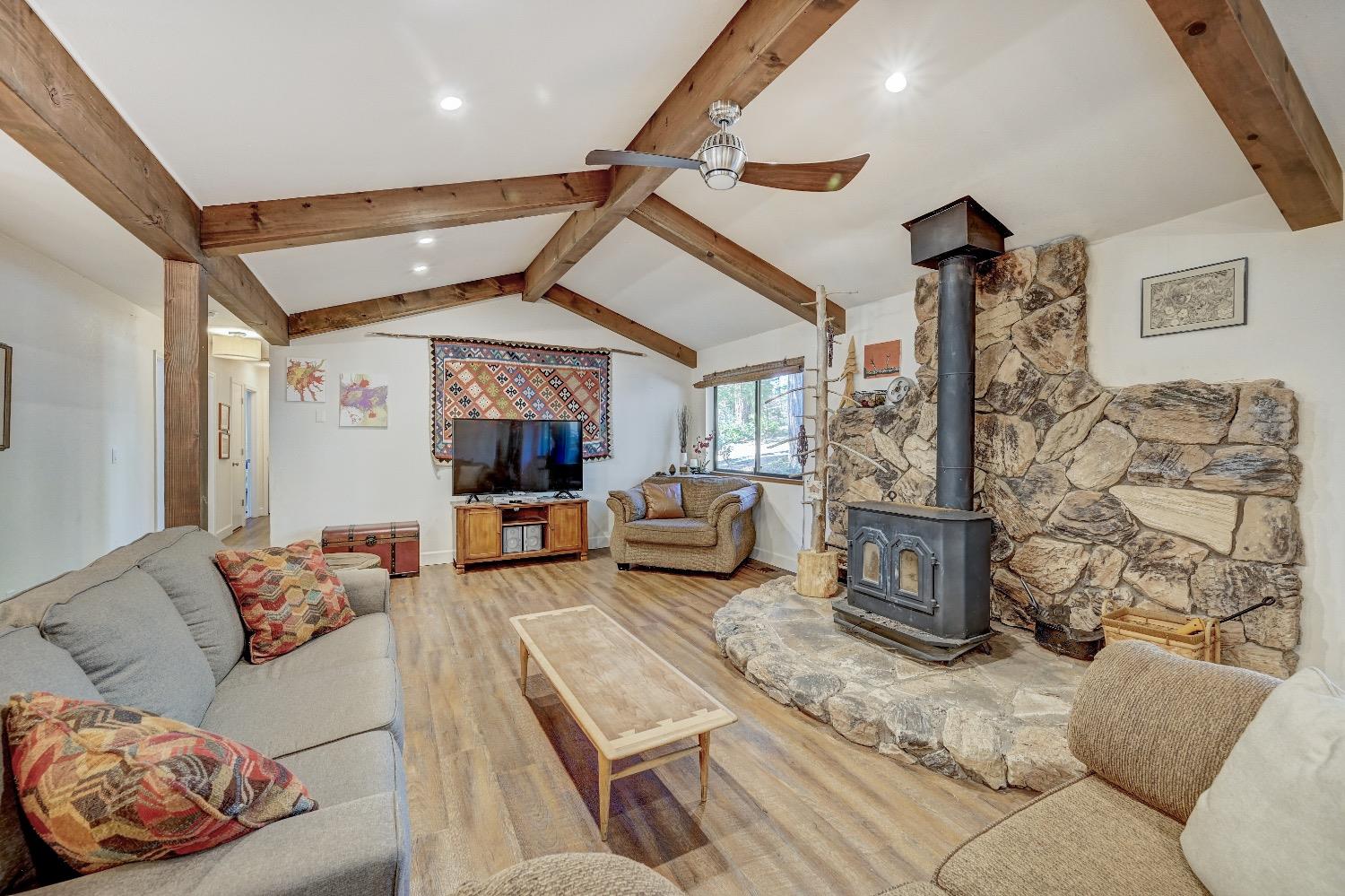2304 Mustang Road