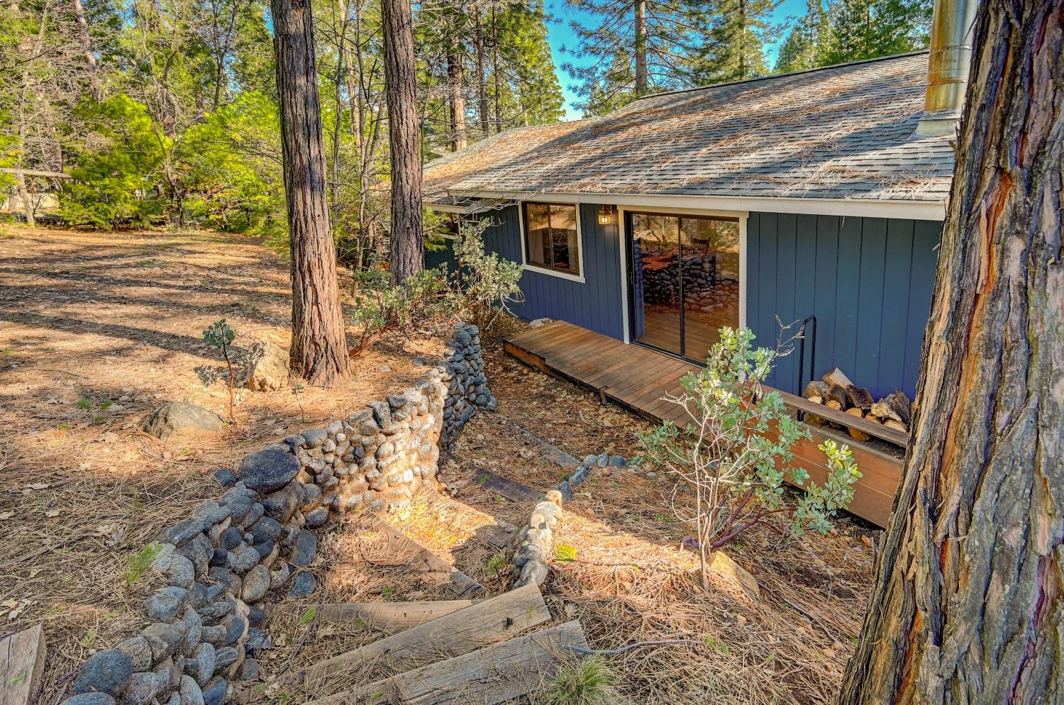 2304 Mustang Road