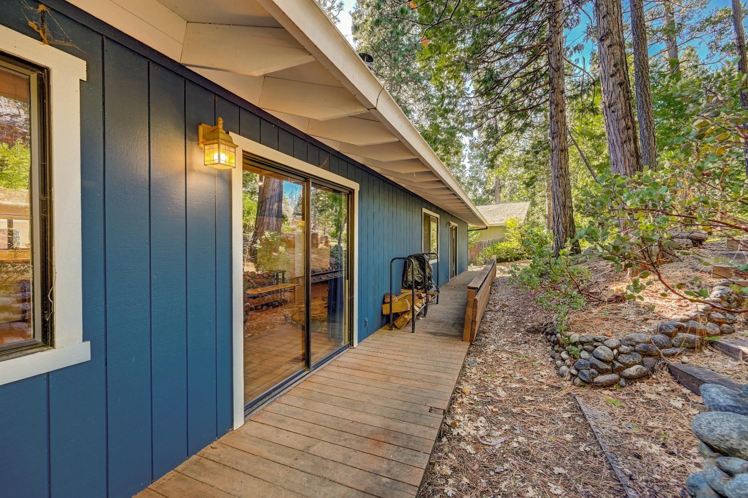 2304 Mustang Road