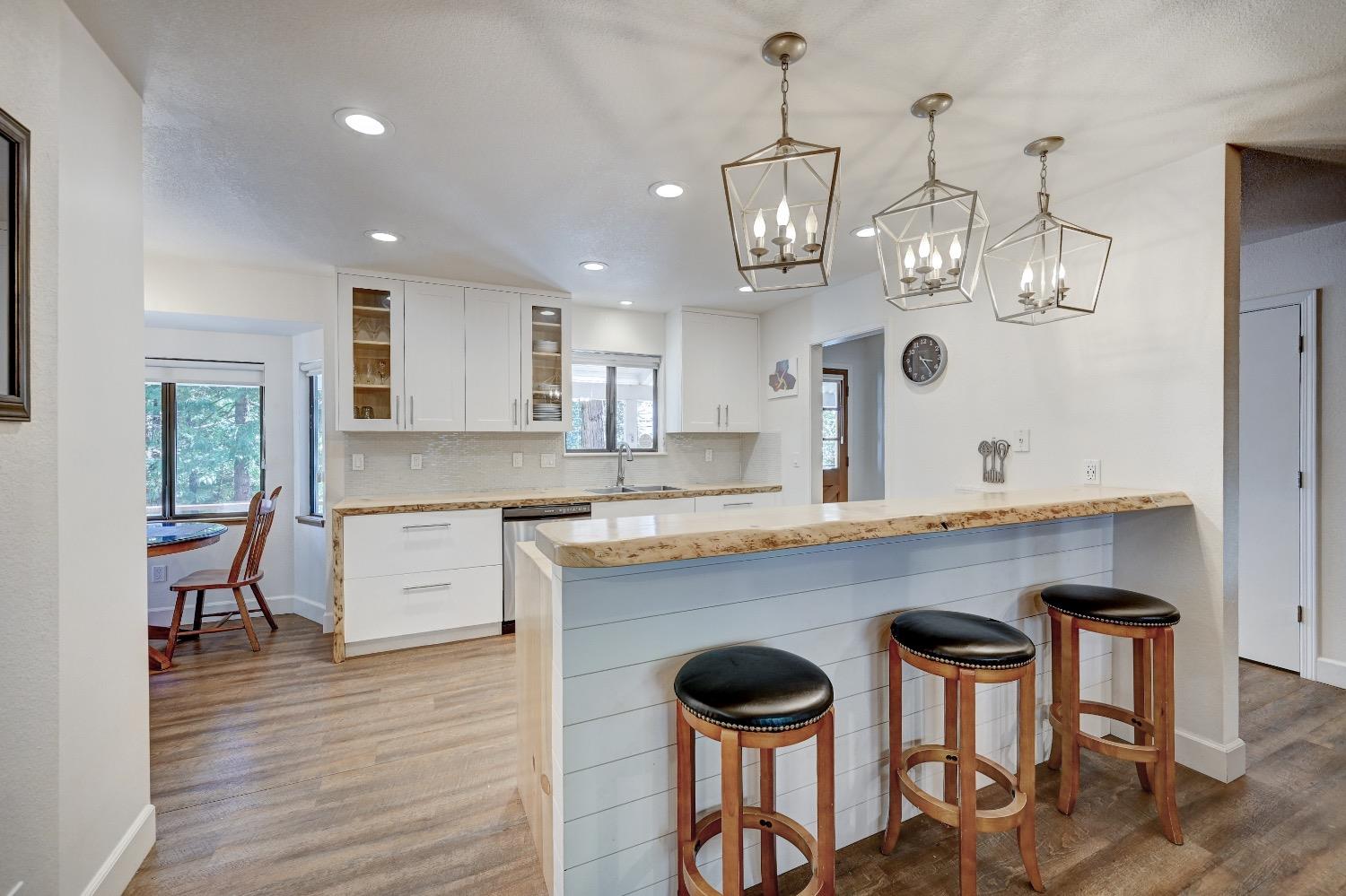 2304 Mustang Road