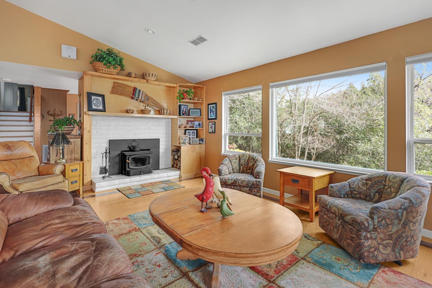1303 Manzanita Drive