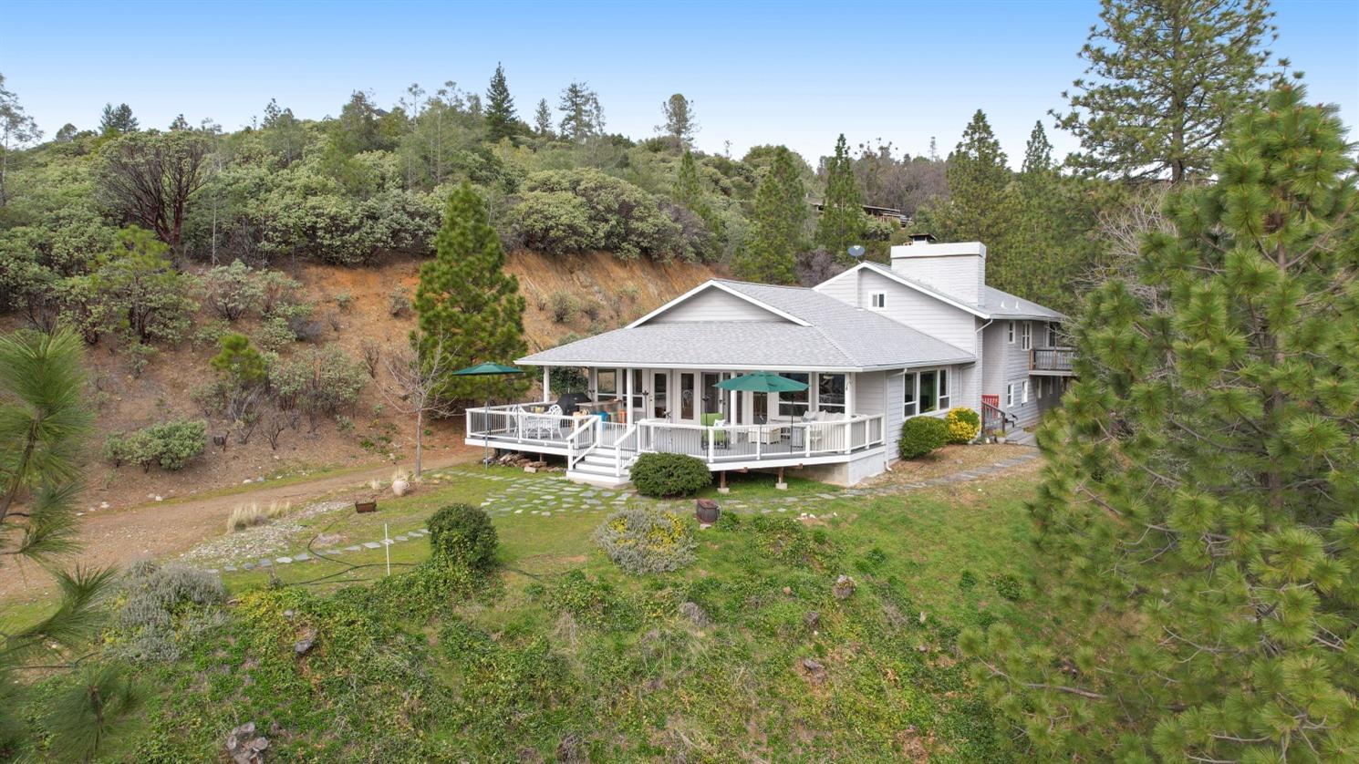 1303 Manzanita Drive