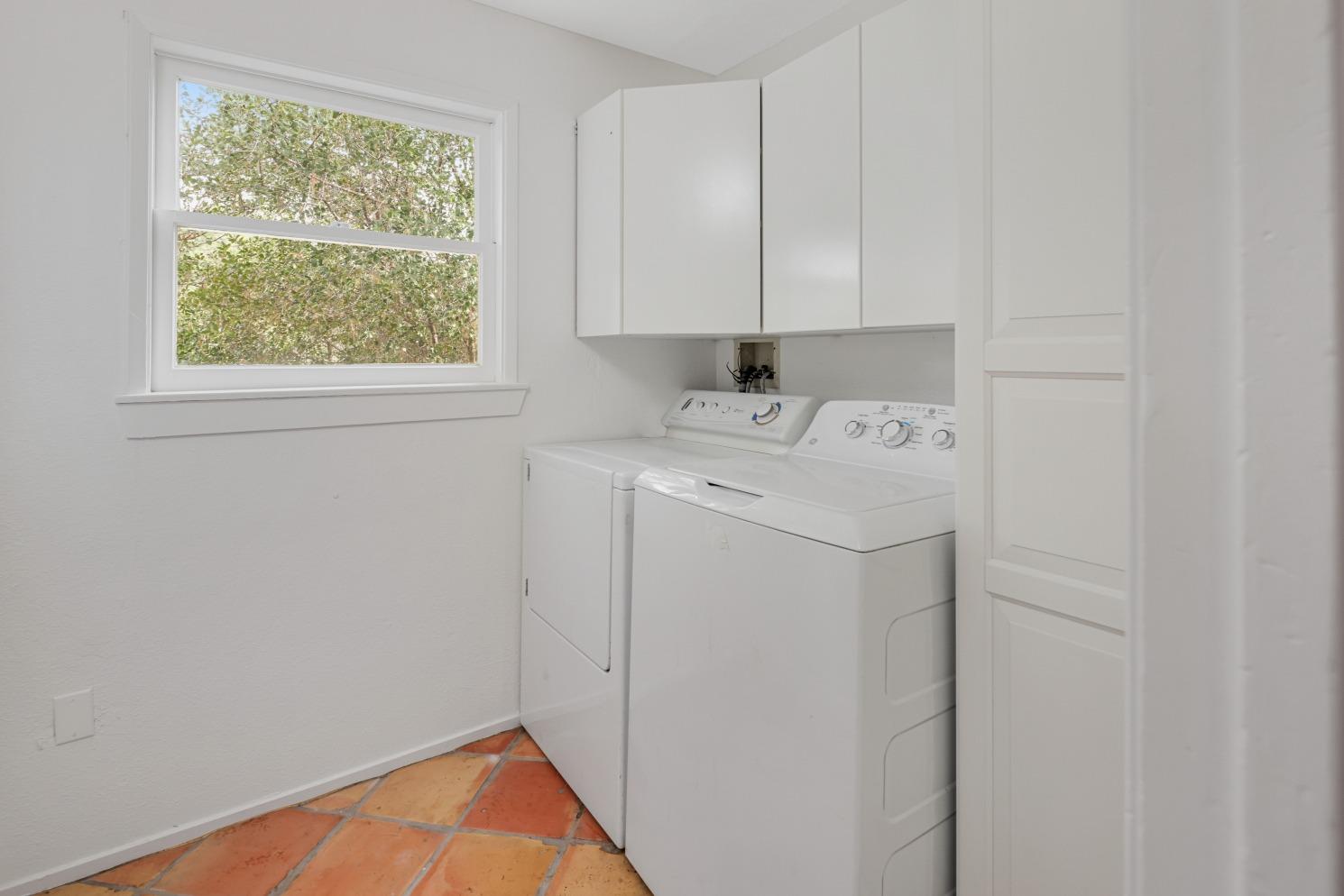 1303 Manzanita Drive