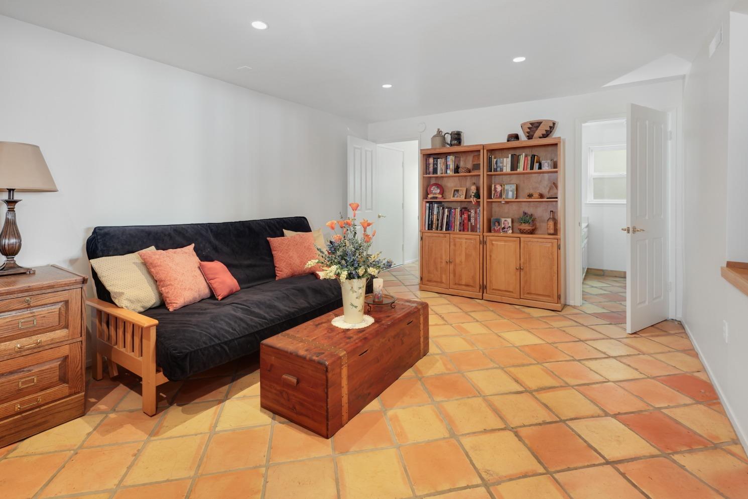 1303 Manzanita Drive