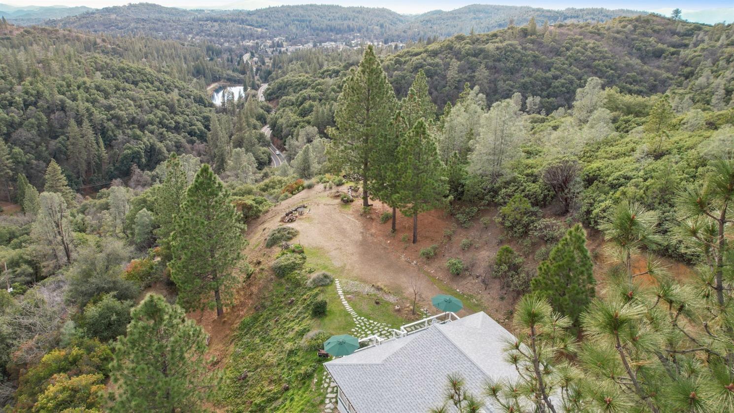 1303 Manzanita Drive