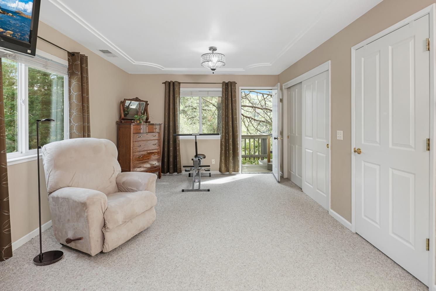 1303 Manzanita Drive