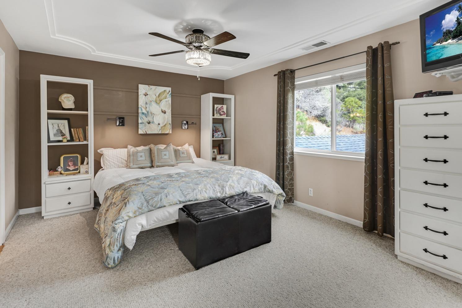 1303 Manzanita Drive
