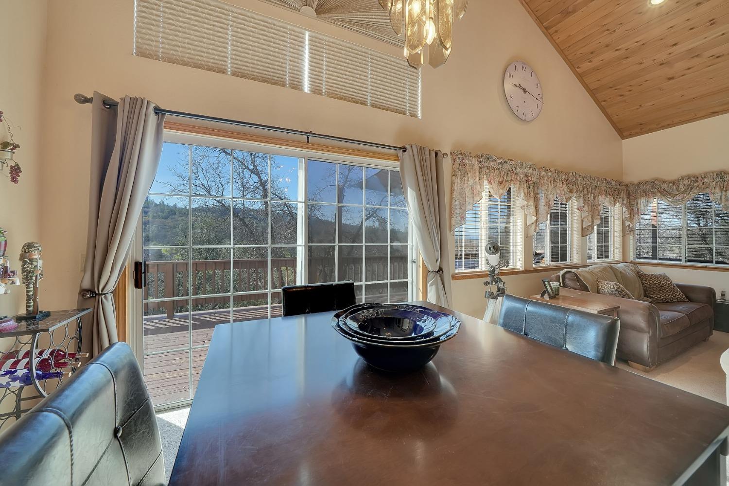 1598 Wet Springs Road