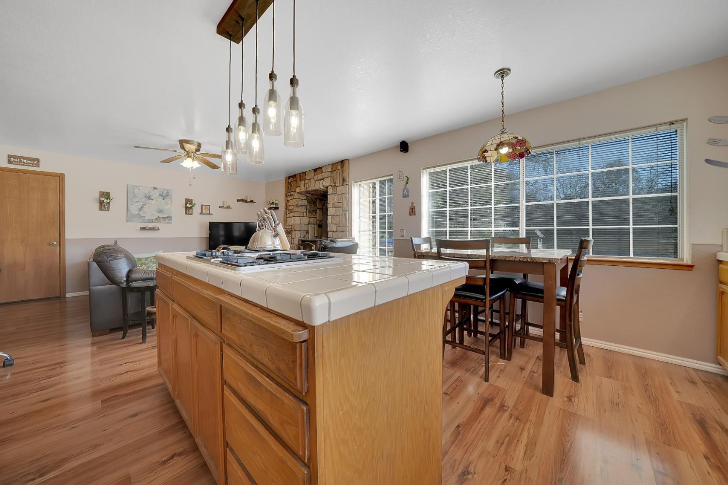 1598 Wet Springs Road