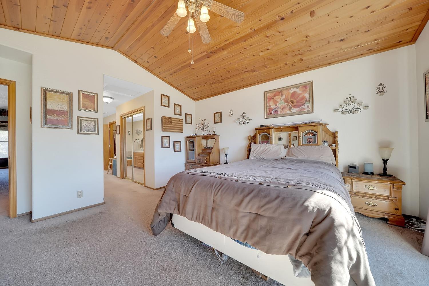 1598 Wet Springs Road