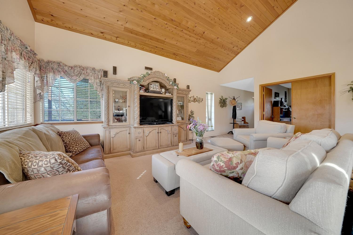 1598 Wet Springs Road