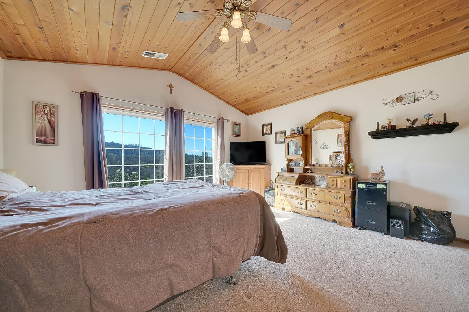 1598 Wet Springs Road
