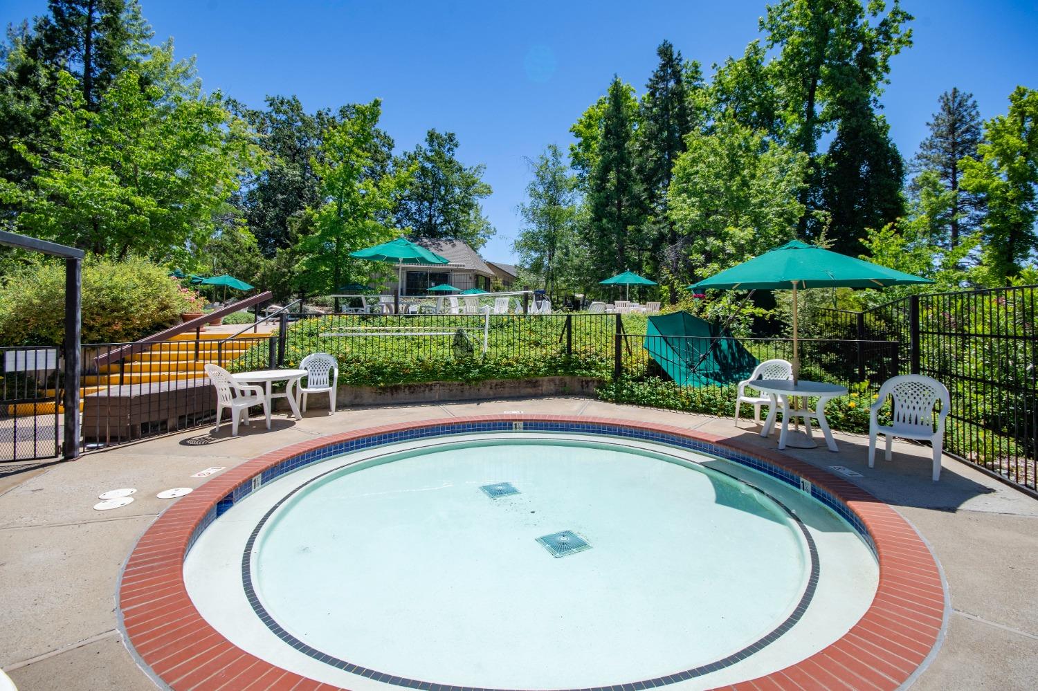 1094 Fairway Court