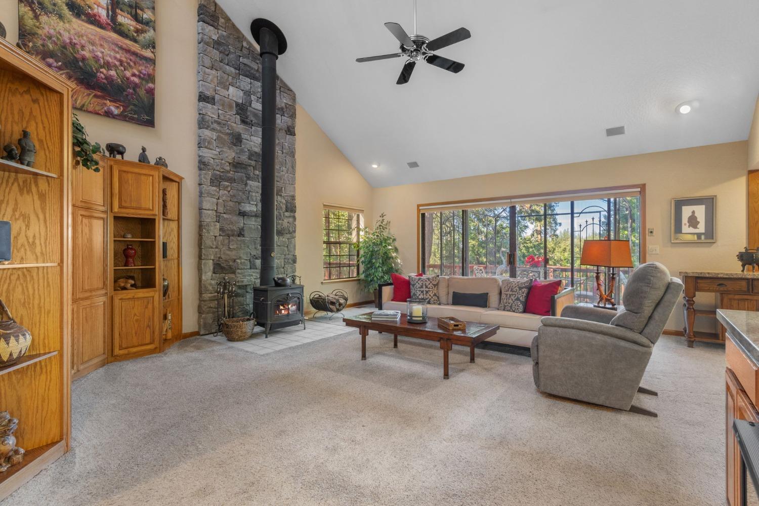 1094 Fairway Court