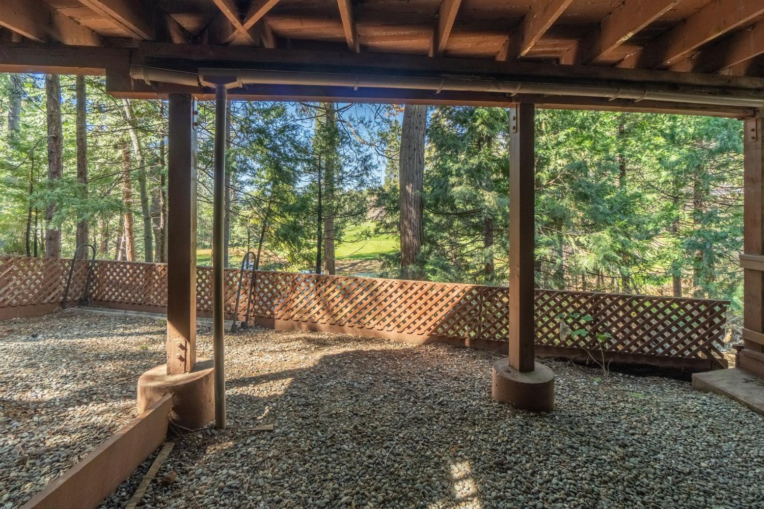1094 Fairway Court