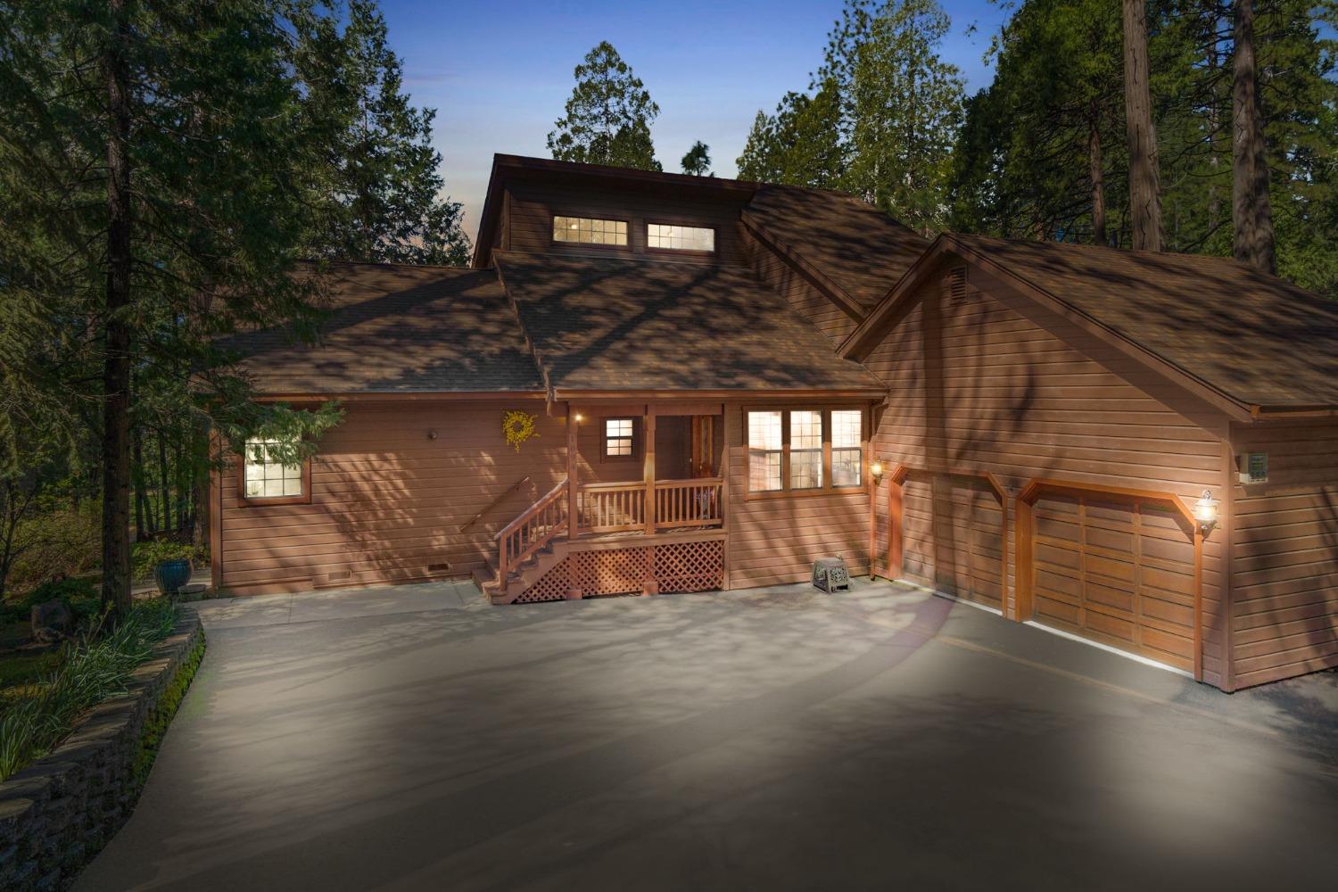 1094 Fairway Court