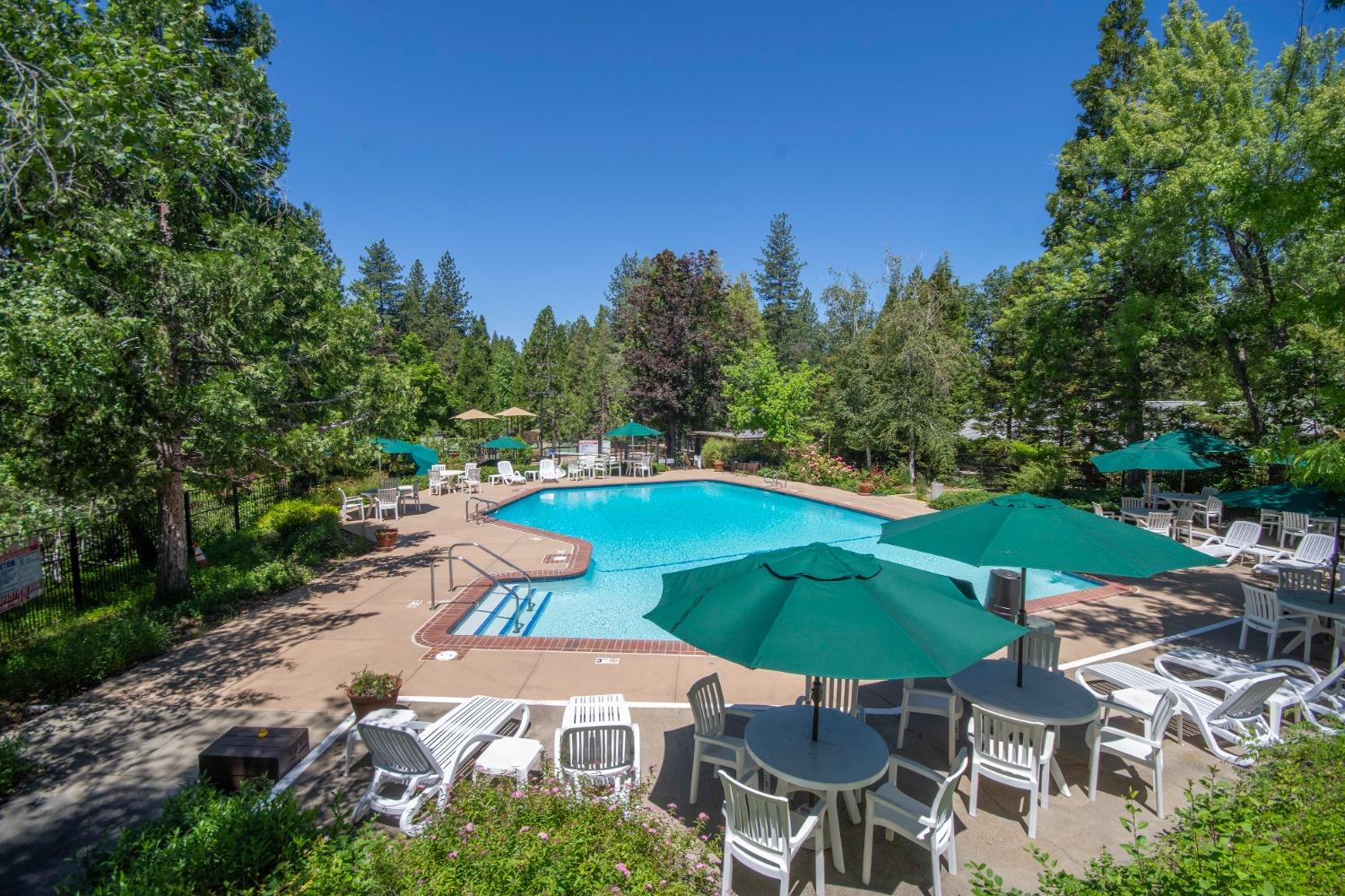 1094 Fairway Court