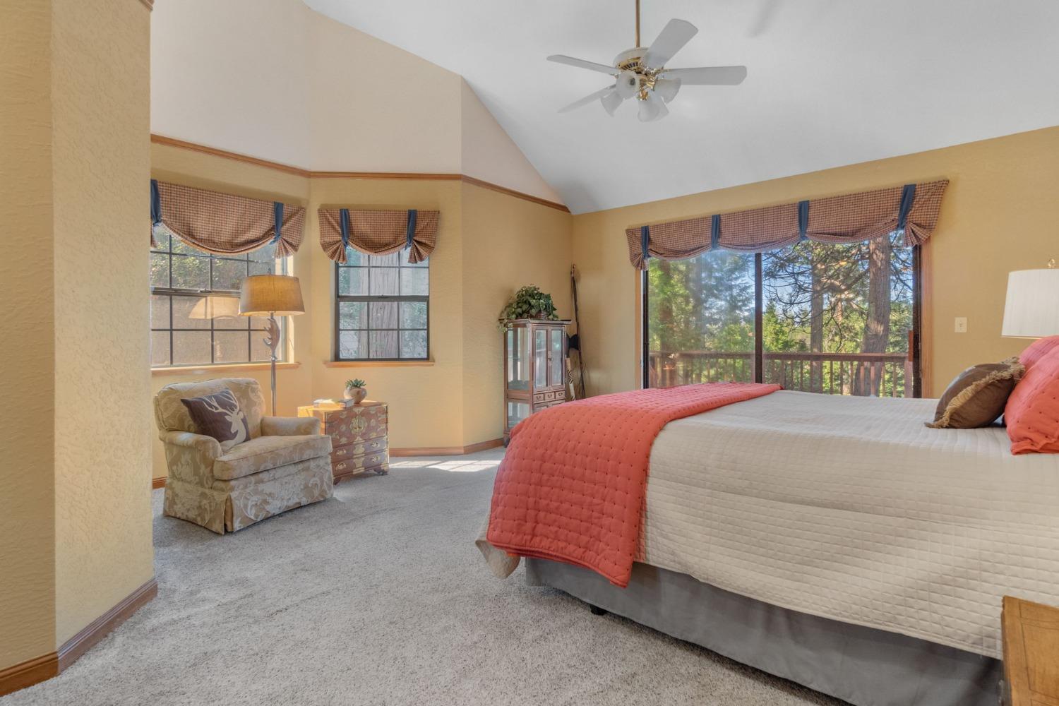 1094 Fairway Court