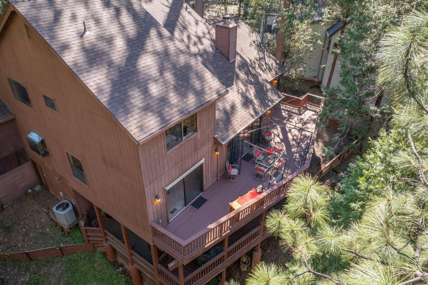 1094 Fairway Court