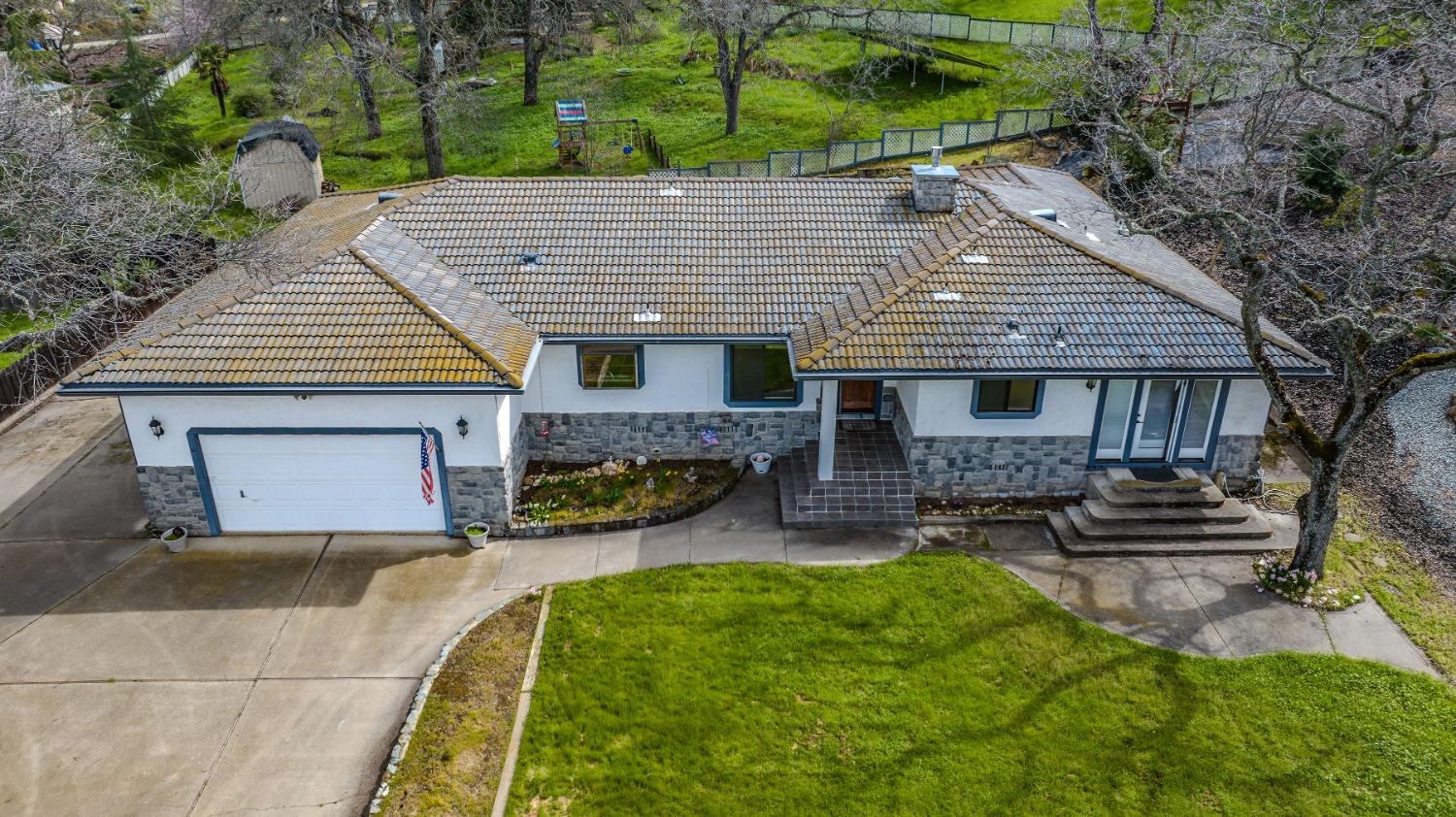 2065 South Highway 26
