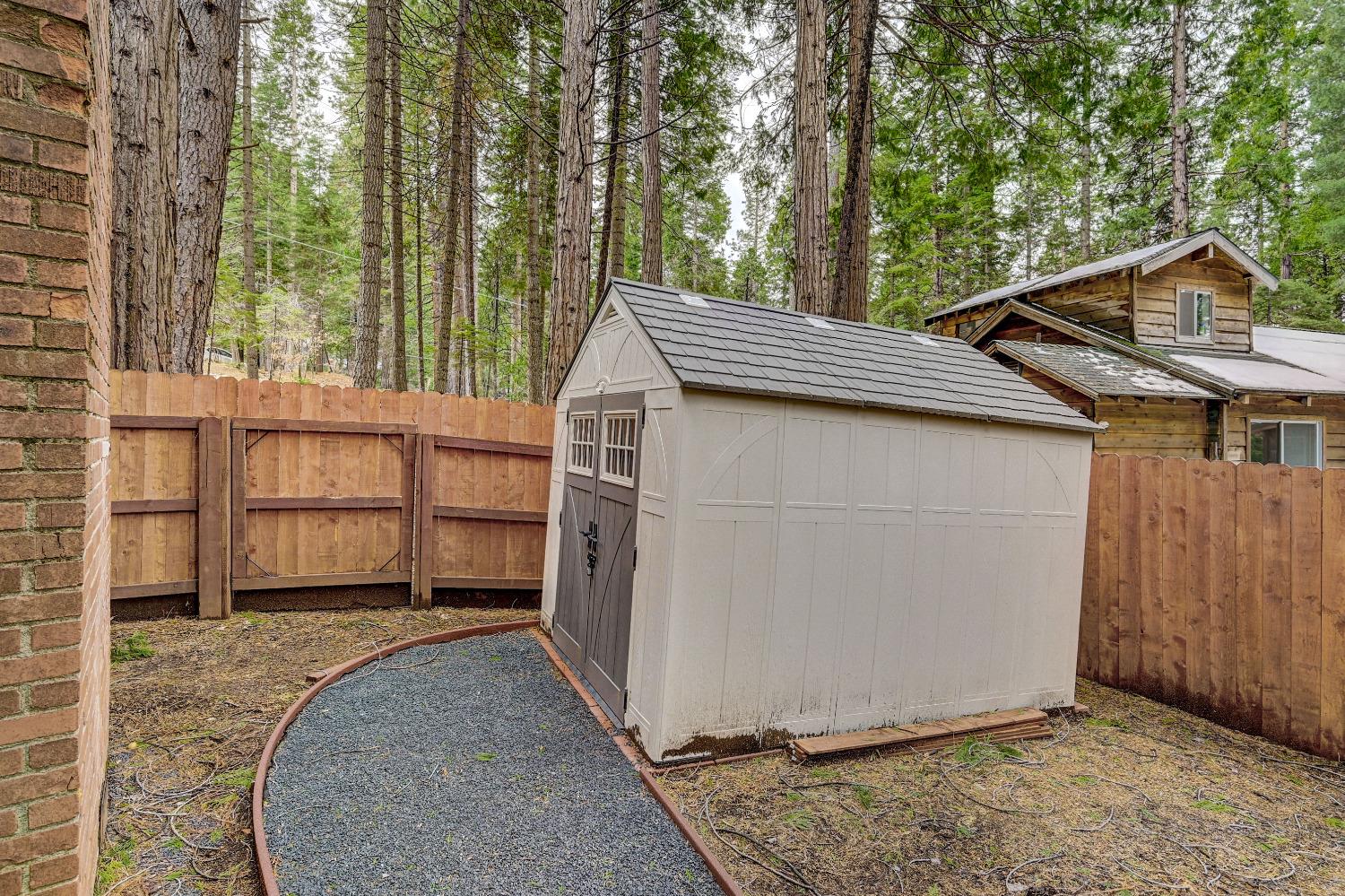 1400 Lilac Drive