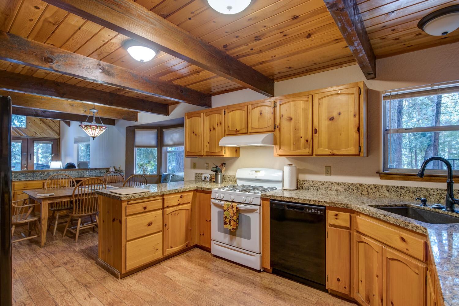 3321 Hoopa Circle
