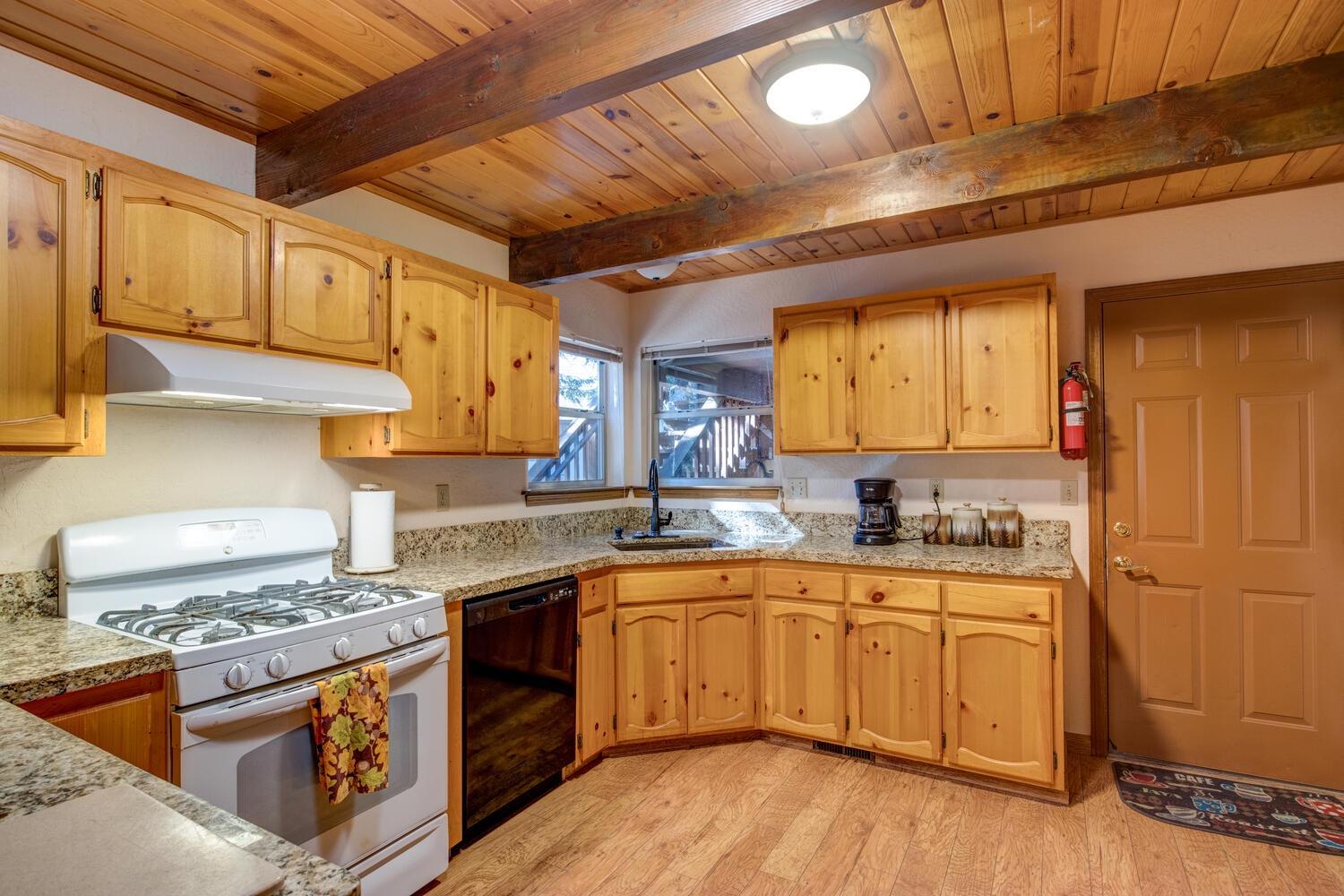 3321 Hoopa Circle