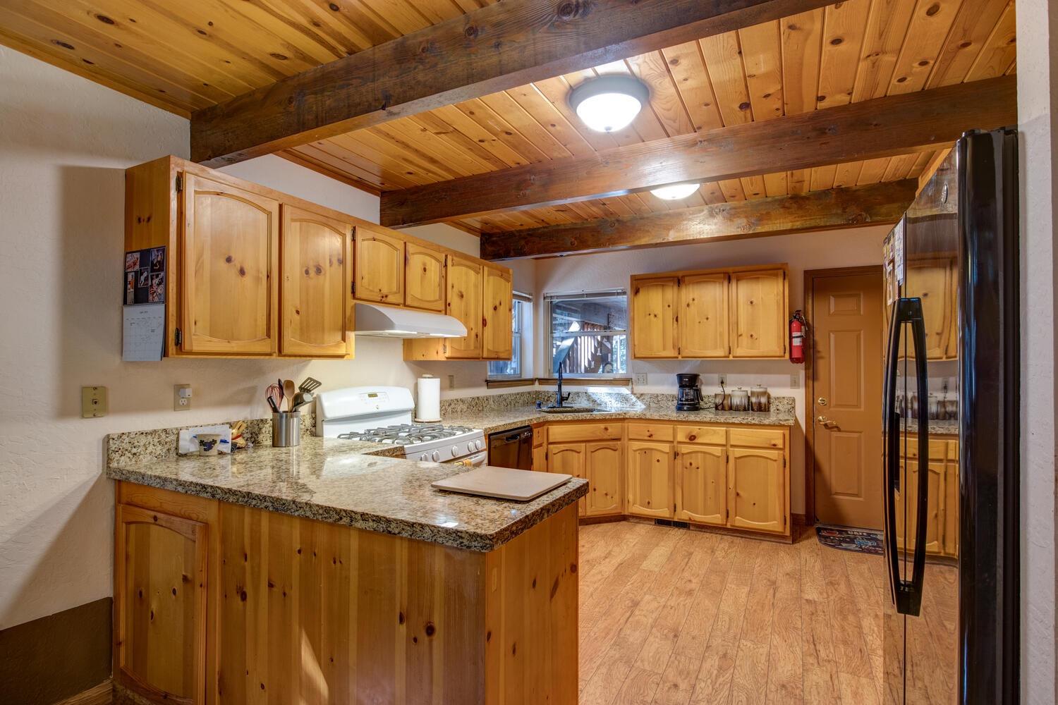 3321 Hoopa Circle