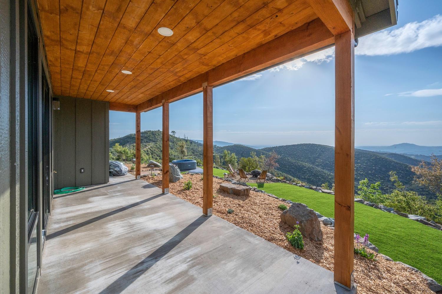 5249 West Murray Creek Road