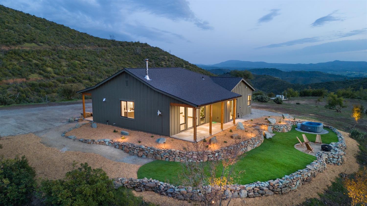5249 West Murray Creek Road
