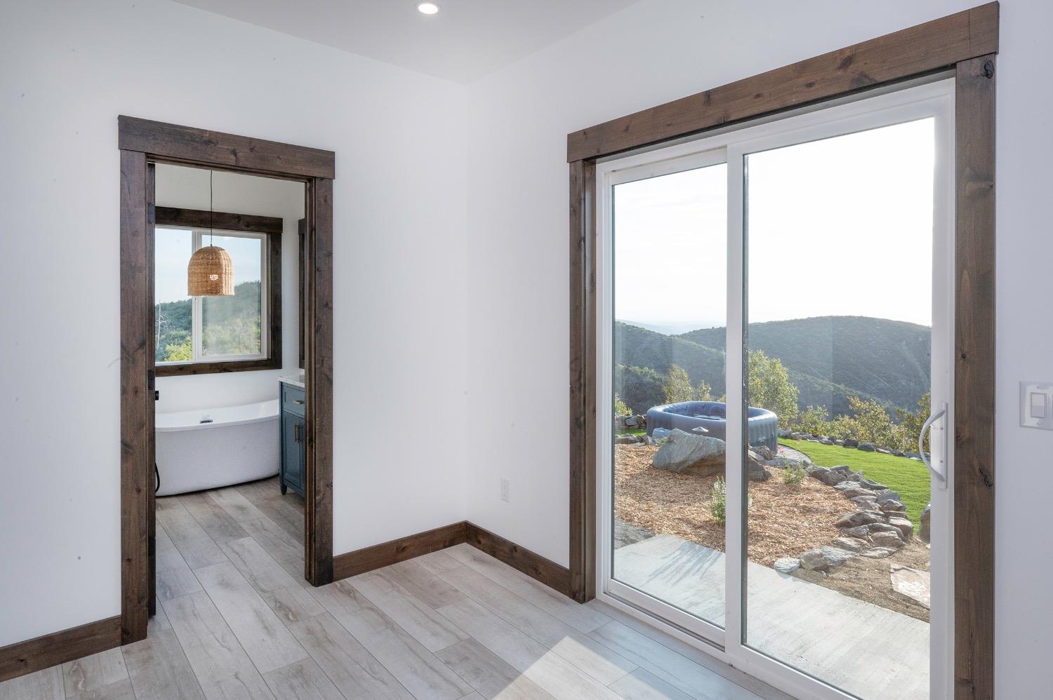 5249 West Murray Creek Road