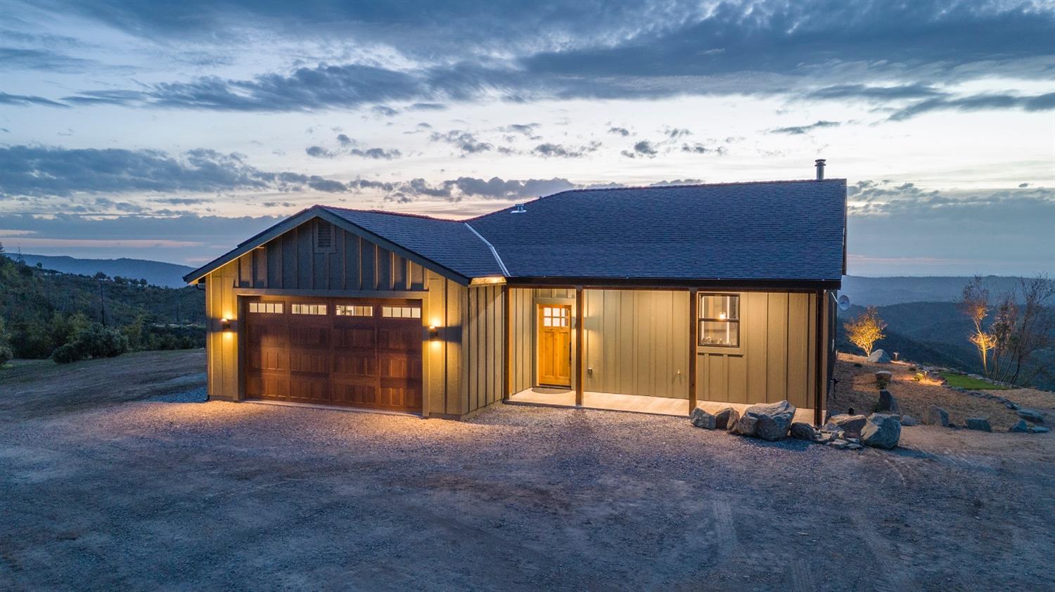 5249 West Murray Creek Road