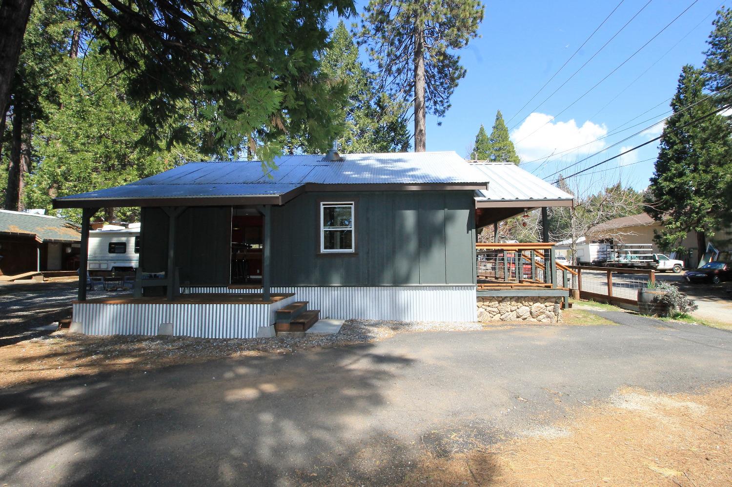 1118 Fir Street