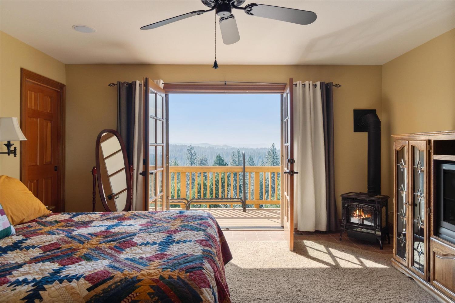560 Summit View Road