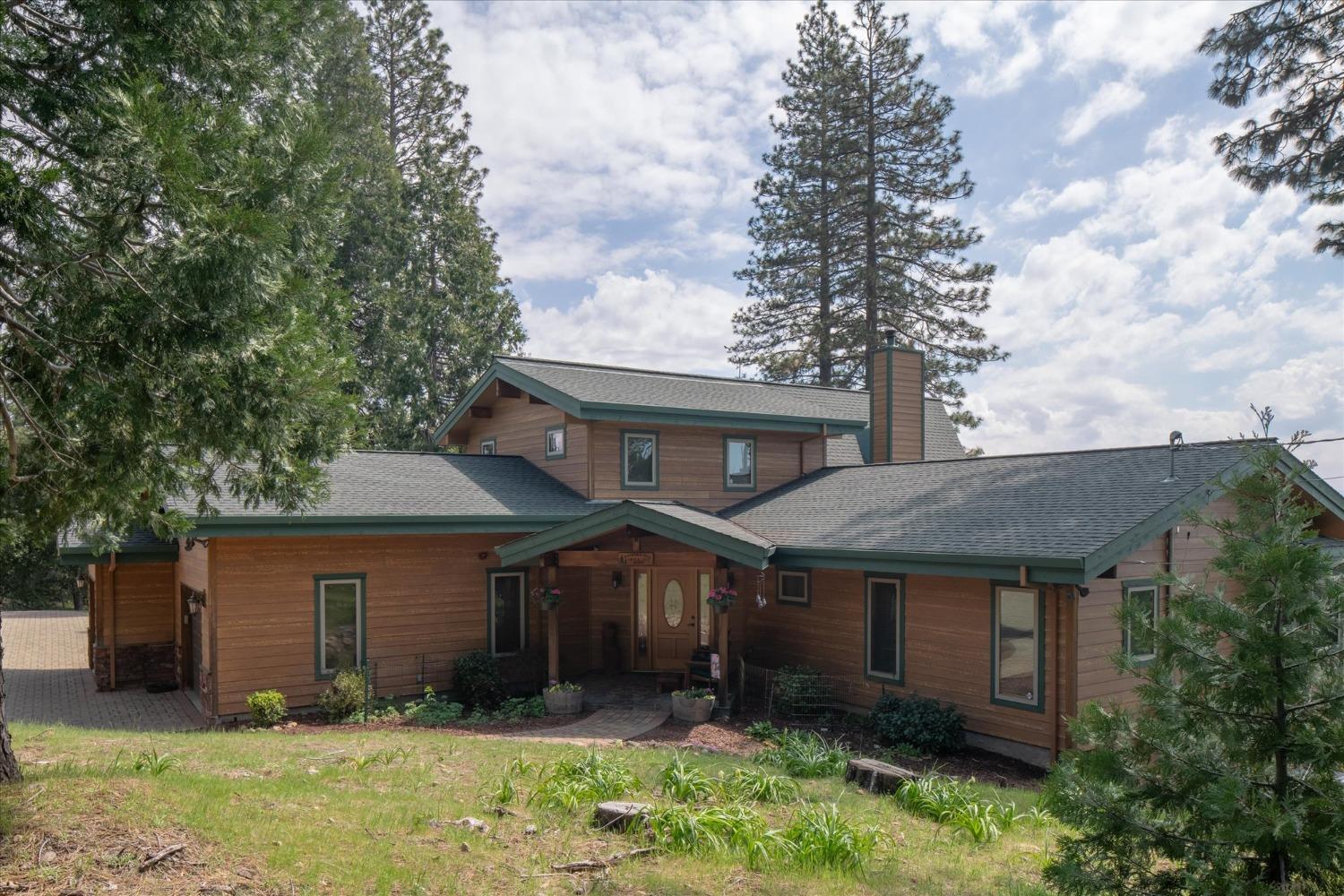 560 Summit View Road