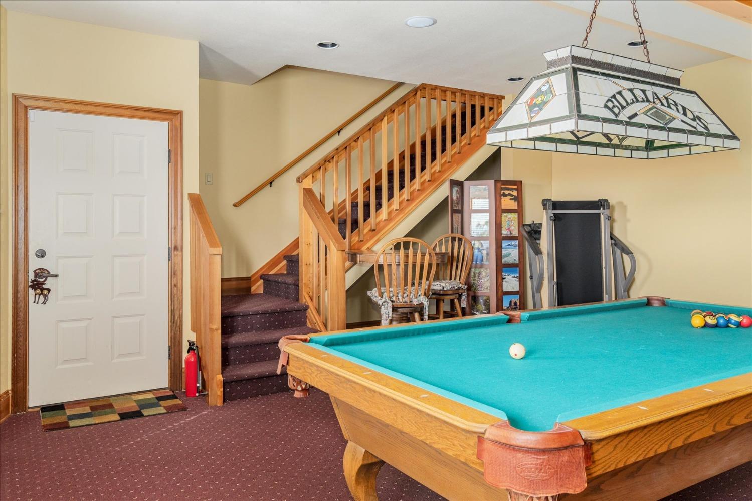 560 Summit View Road