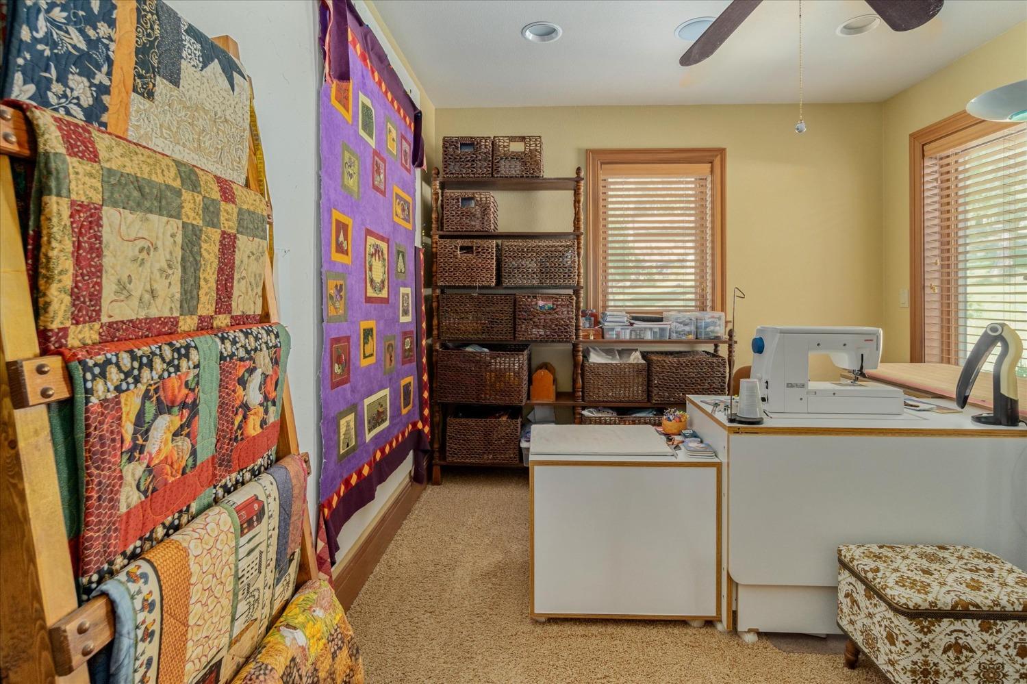 560 Summit View Road