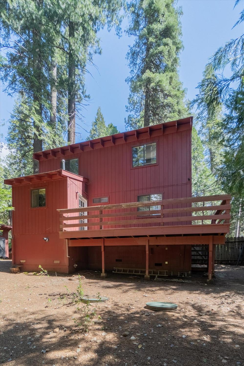 1055 Laurel Circle