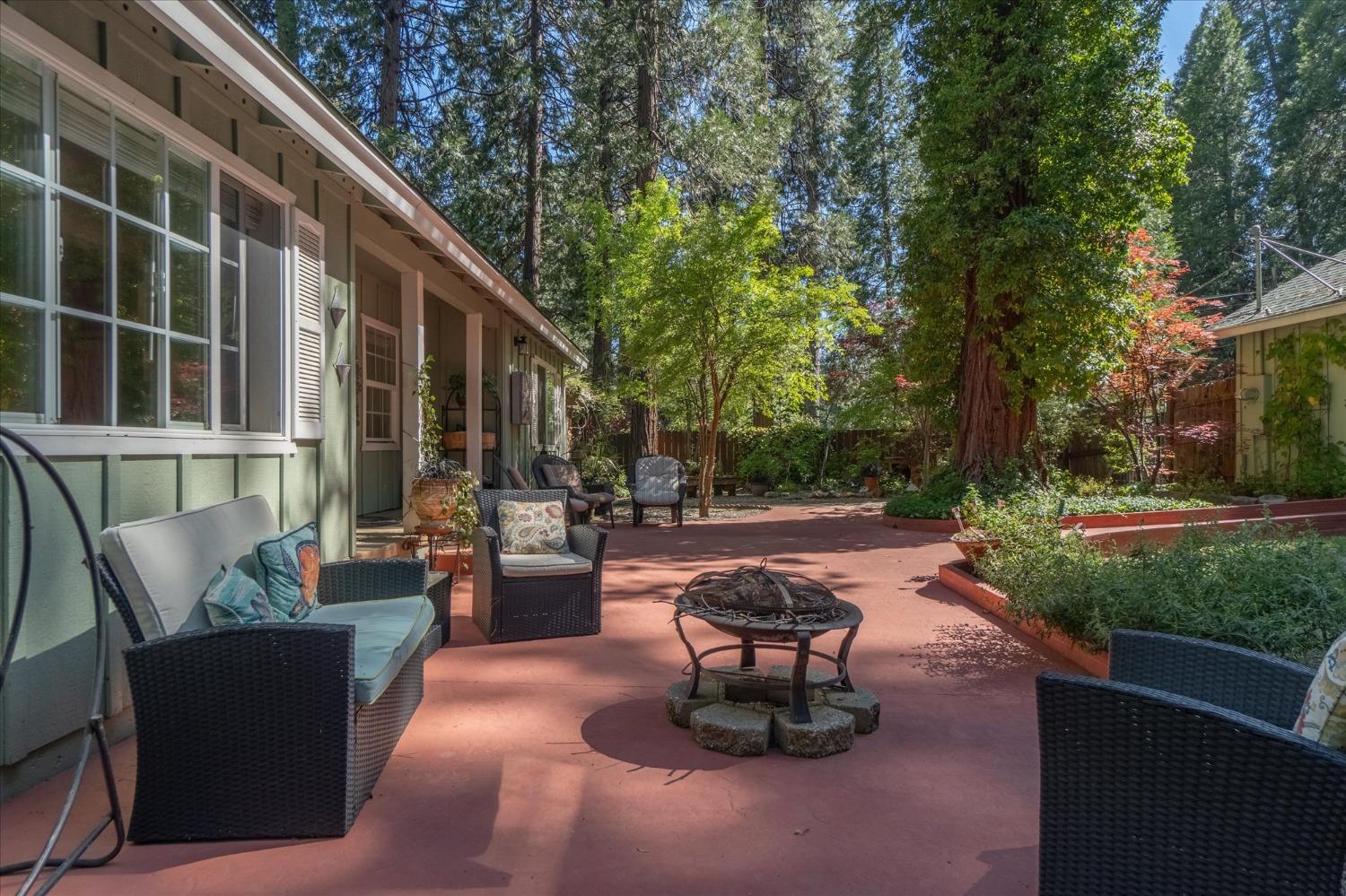 5109 Glen Echo Drive