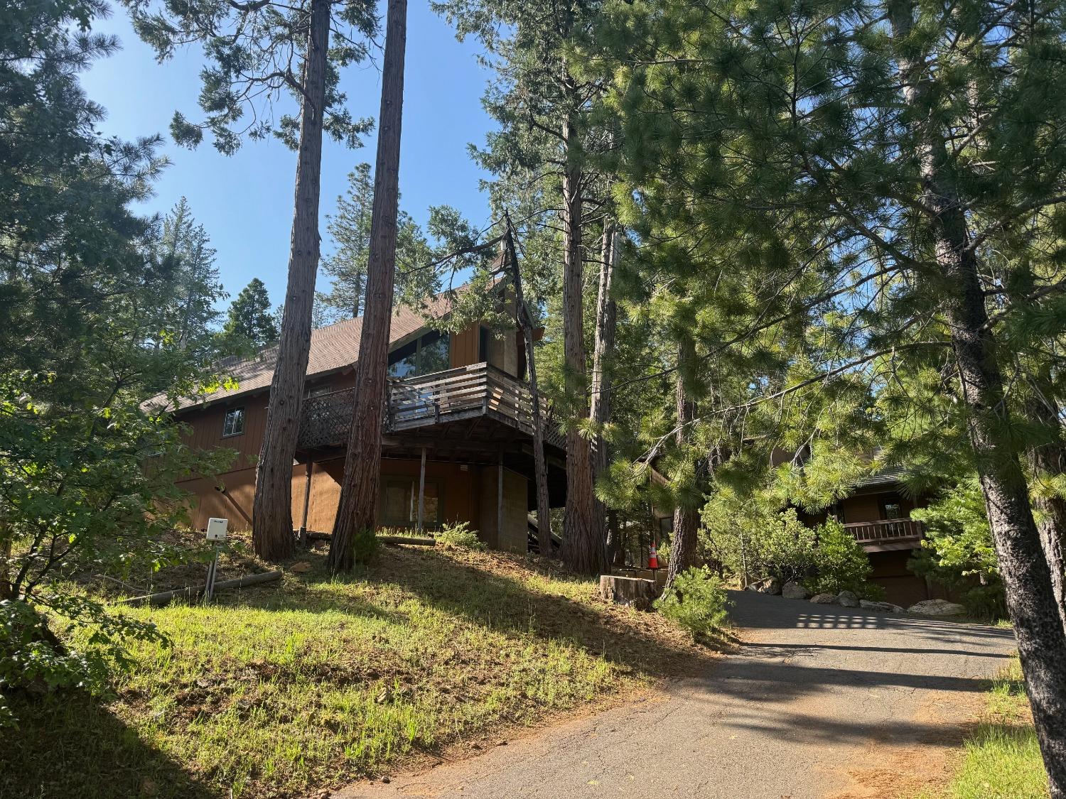 1326 Moran Road