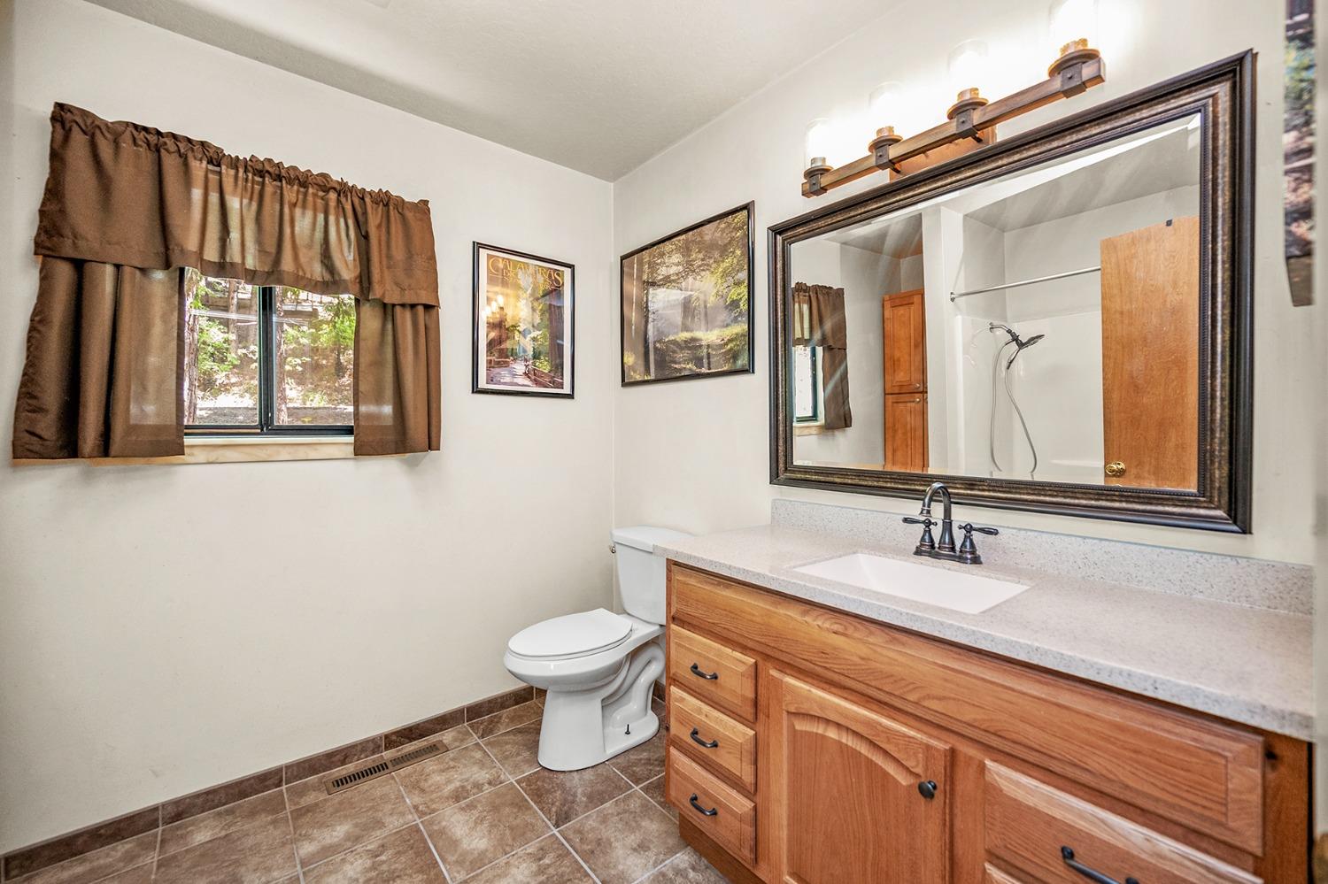 3465 Lakemont Dr