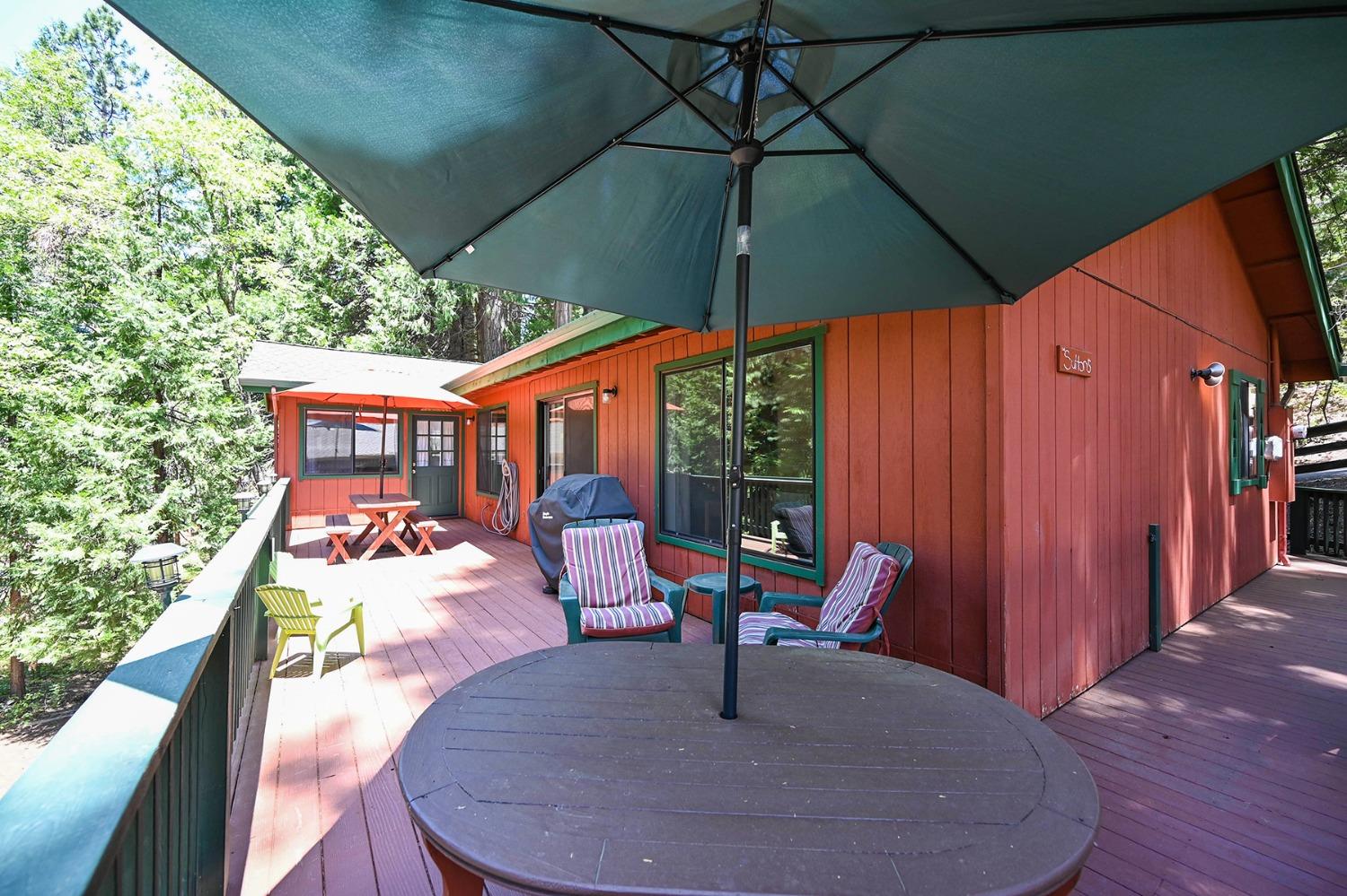3465 Lakemont Dr
