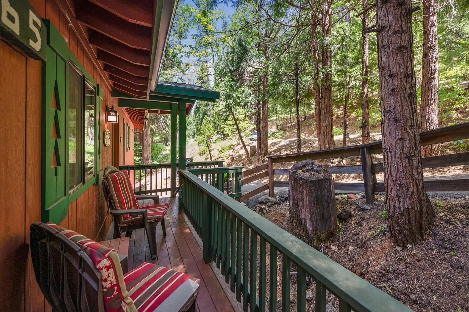 3465 Lakemont Dr
