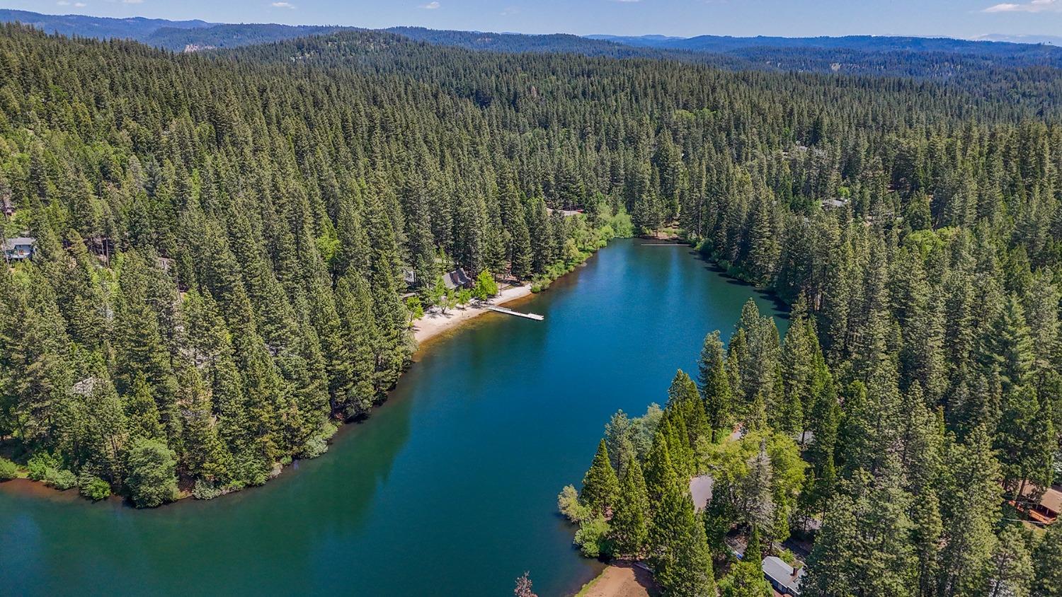 3465 Lakemont Dr