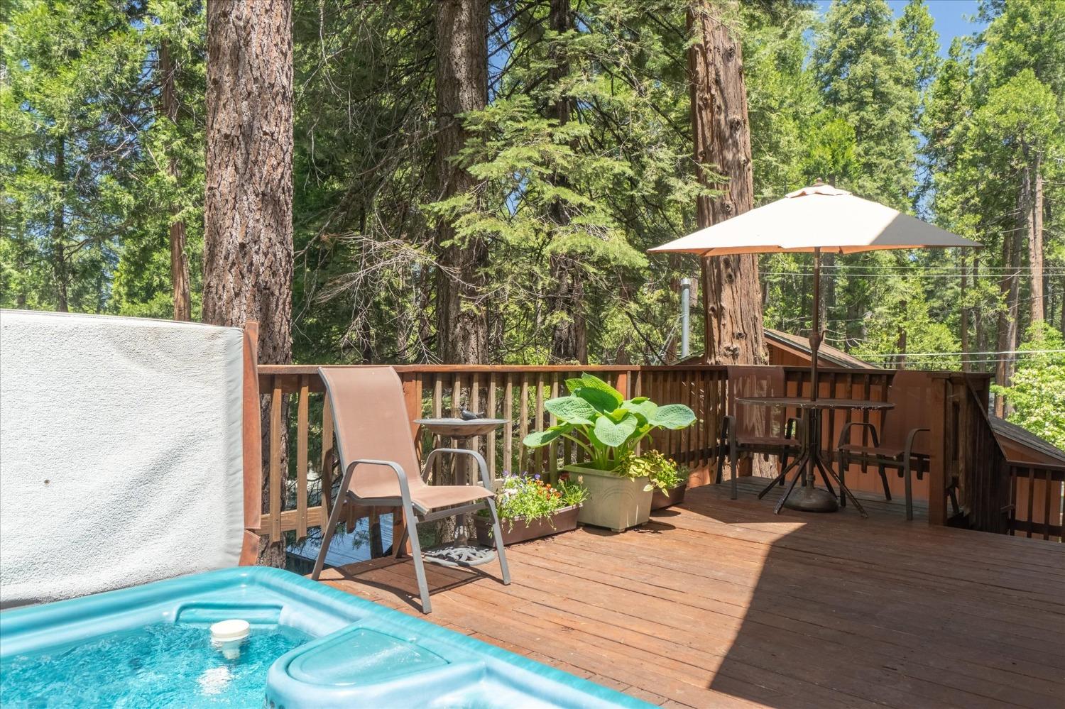 1327 Laurel Circle