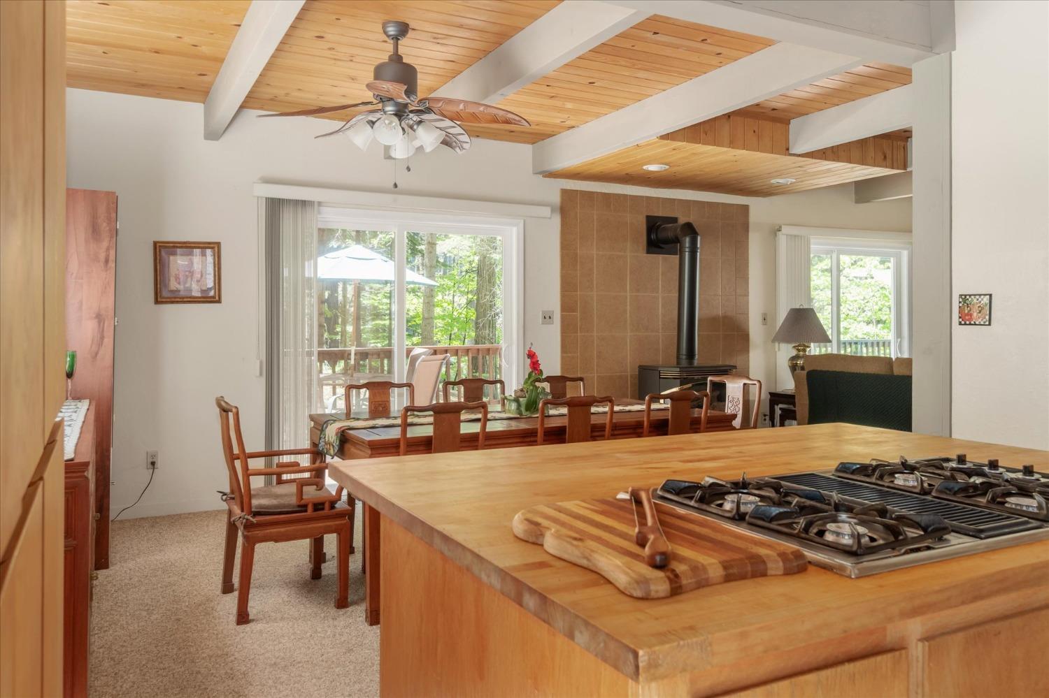 1327 Laurel Circle