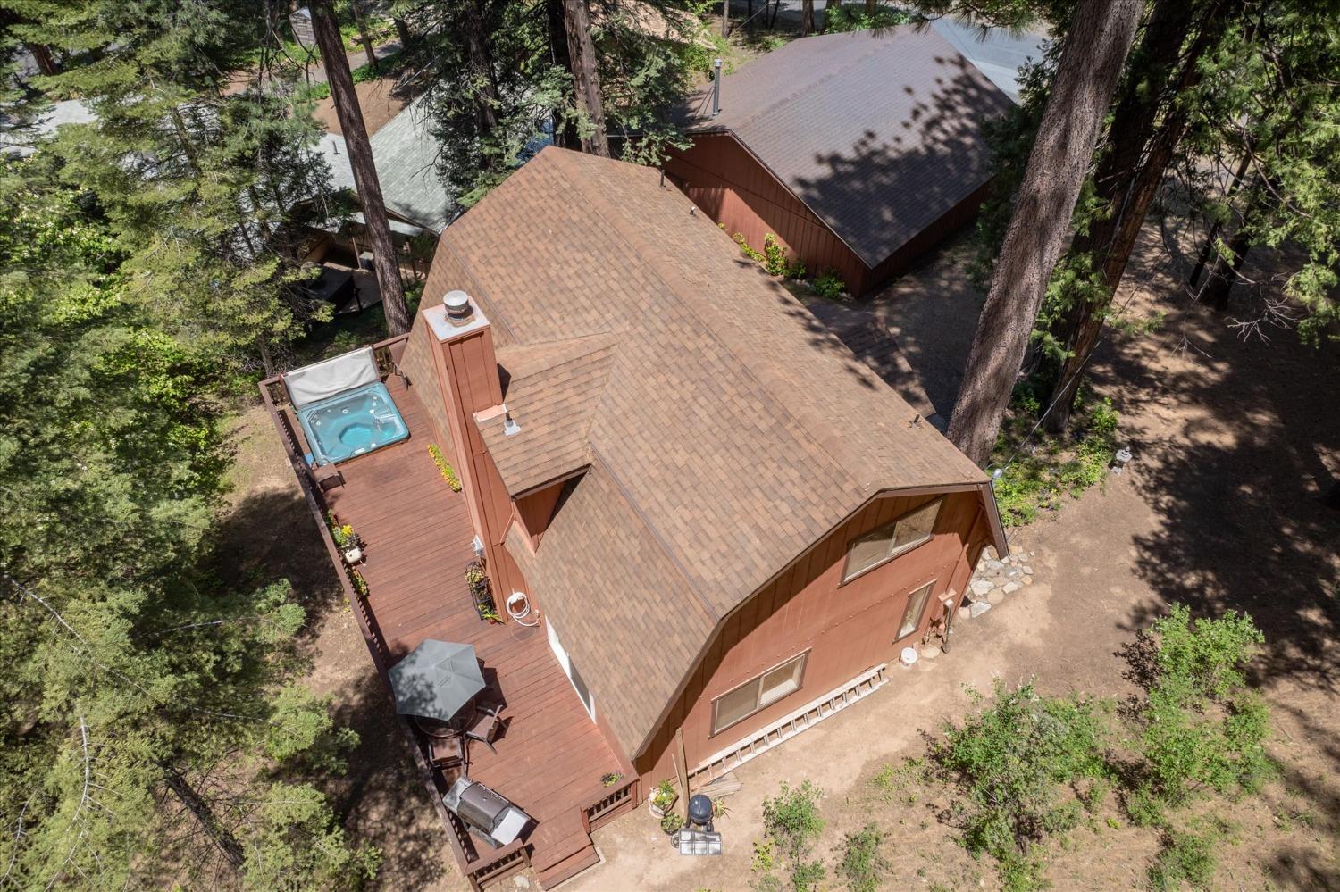1327 Laurel Circle