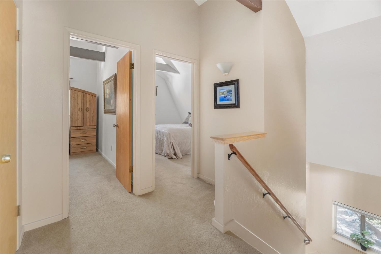 1327 Laurel Circle